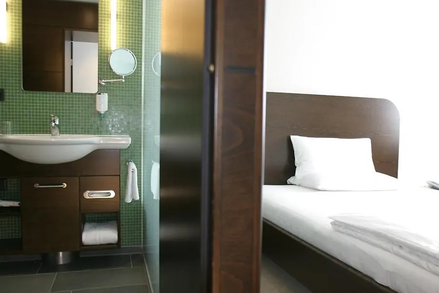 Corbin Muenchen Airport Business Hotel Φράιζινγκ